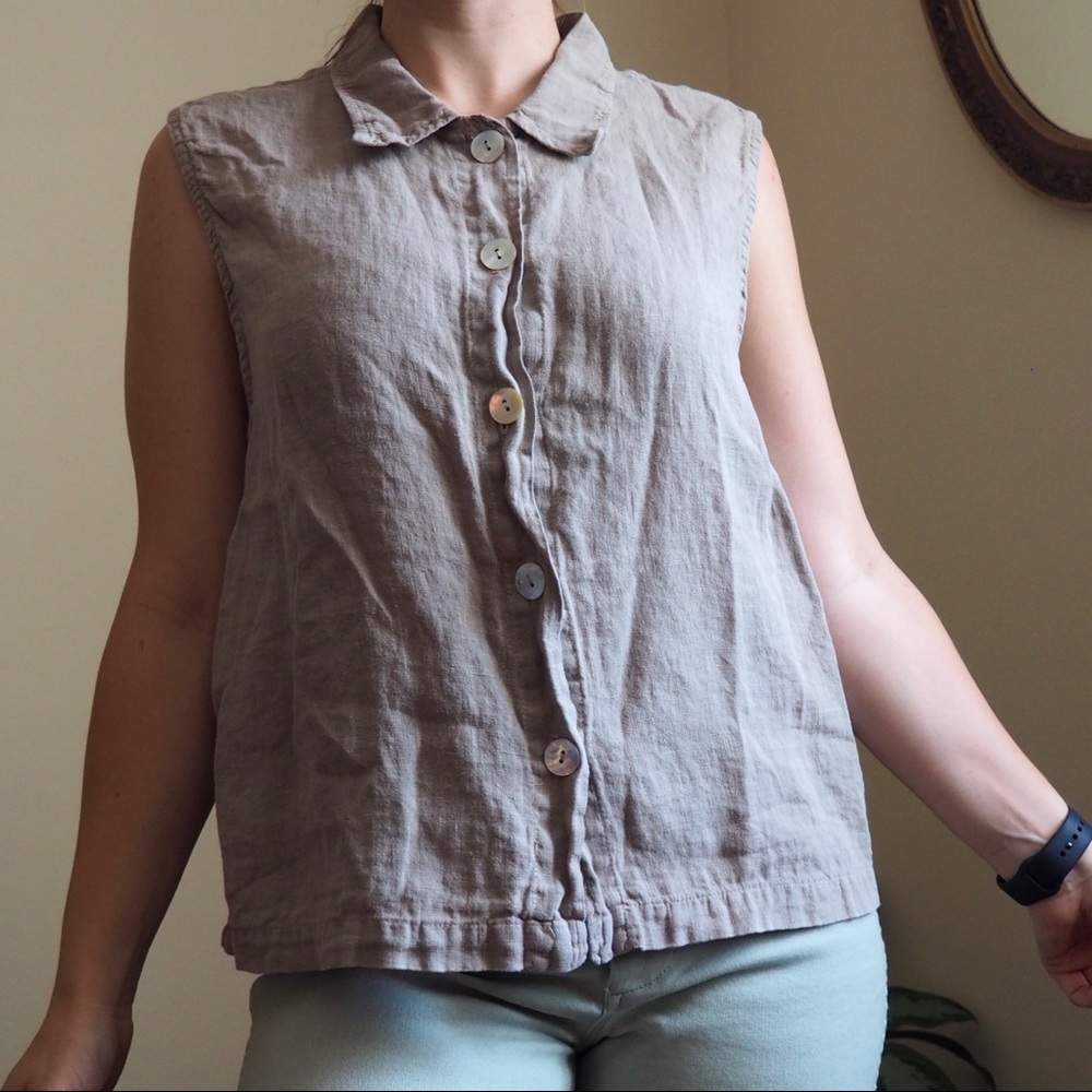 Vintage tan linen sleeveless button down